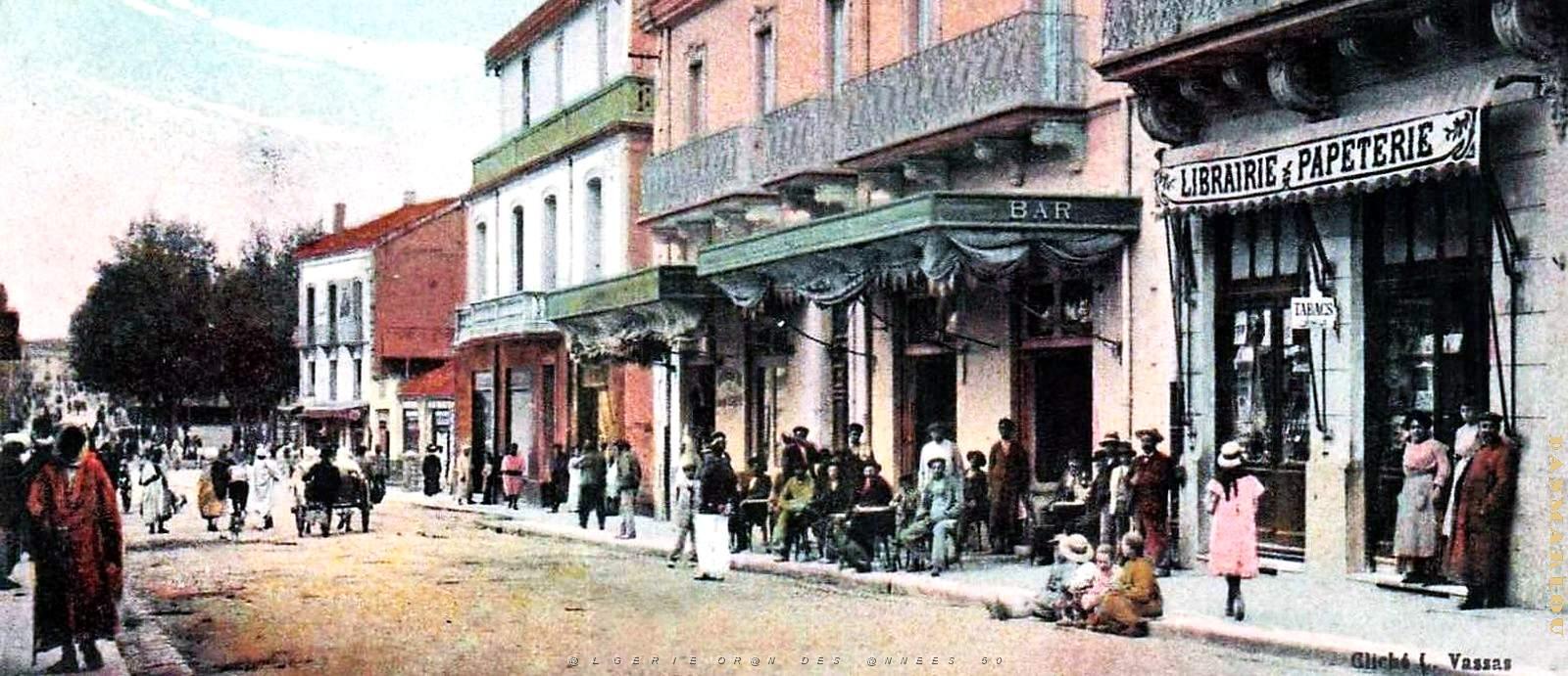 2784- Tiaret - Rue Bugeaud2 - 1912.jpg